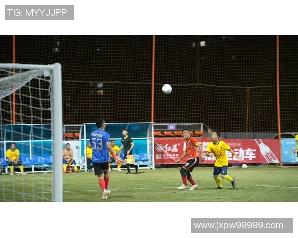 追溯绿茵往昔岁月聚焦昔日传奇足球明星风采